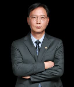 황종근